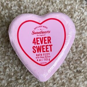 Bath & Body Works Sweethearts 4Ever Sweet Bath Fizzy - Light Pink